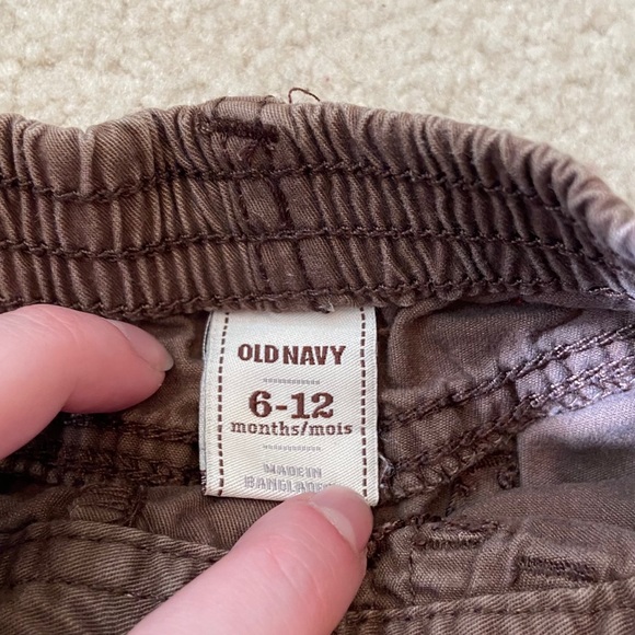 Brown cargo shorts - Picture 2 of 3